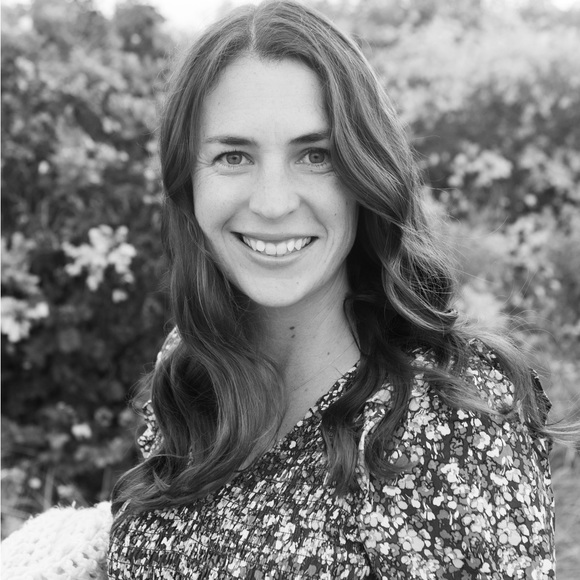 Meet your Posher, Danielle - Picture 1 of 1